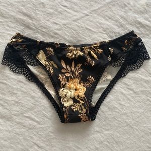 NWOT Spell and the gypsy bloomers